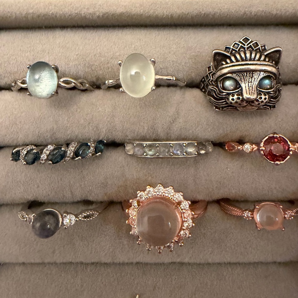 Women’s Ring Lot
